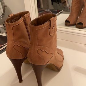 Great for all seasons! open toe heel booties